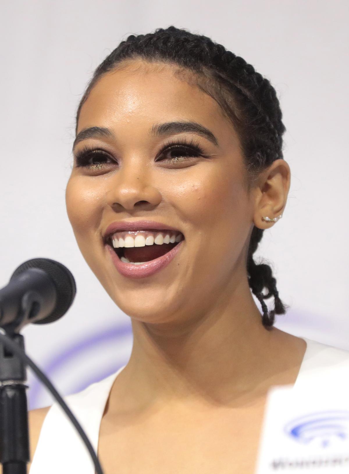 Alexandra Shipp - Celebrity biography, zodiac sign and famous quotes
