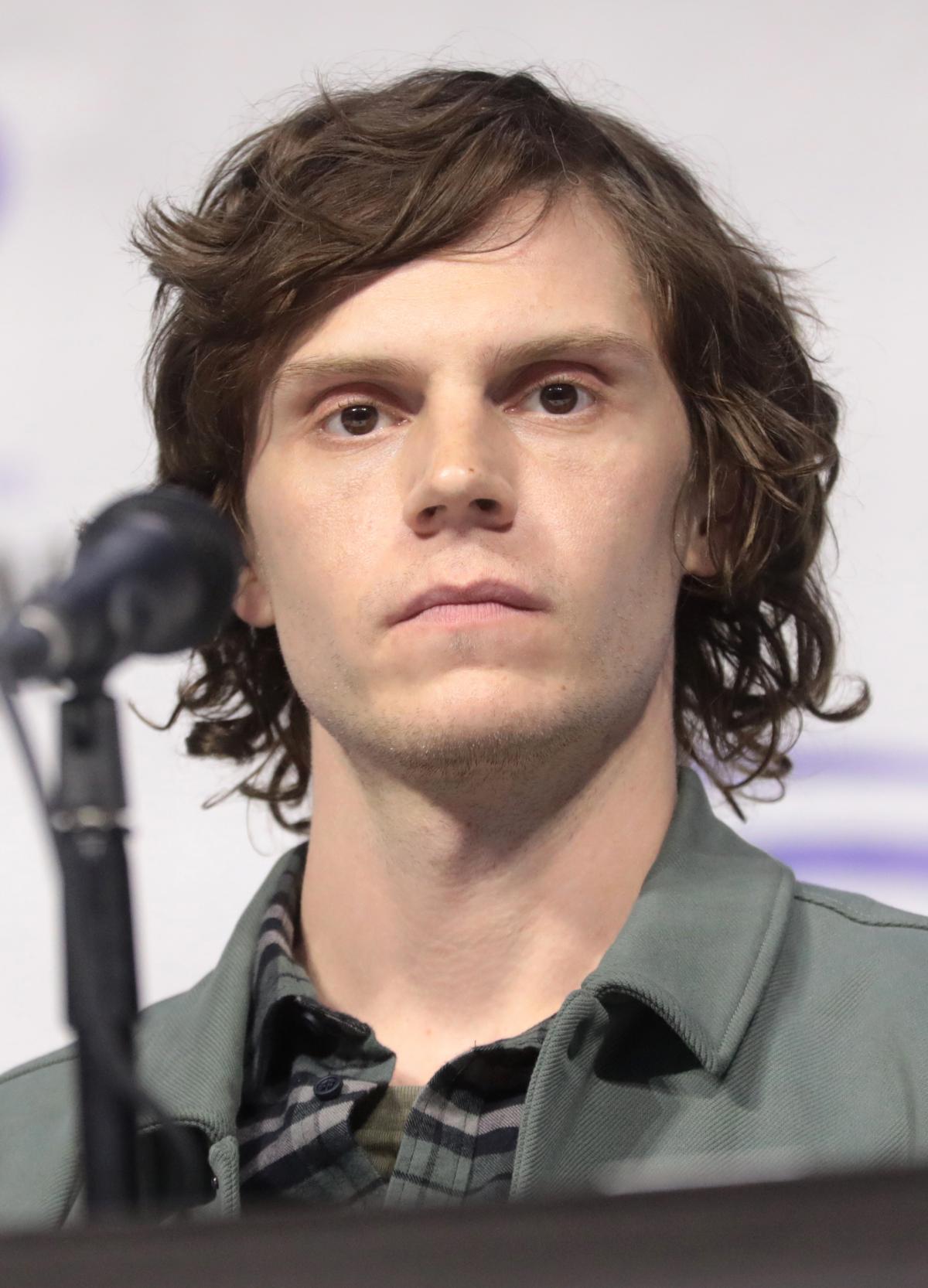 Evan Peters - Celebrity biography, zodiac sign and famous quotes